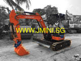 R01. 4 Tons Japan Hitachi ZX38-5A Rent Mini Excavator Brand New 2015 in Singapore